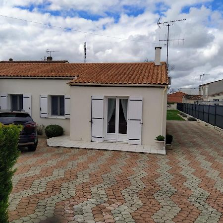Maison Plain Pied Avec Jardin, Terrasse Et Veranda كونْياك المظهر الخارجي الصورة